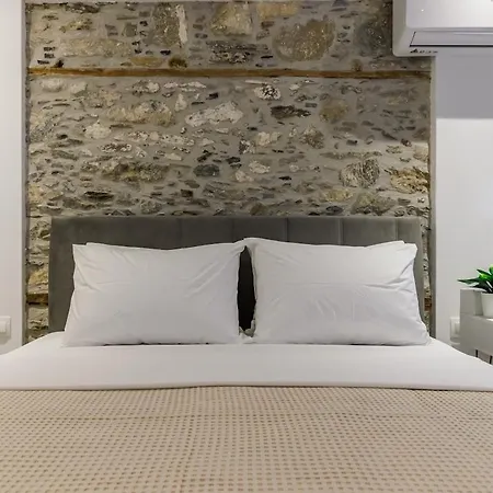 Casa Petra - *